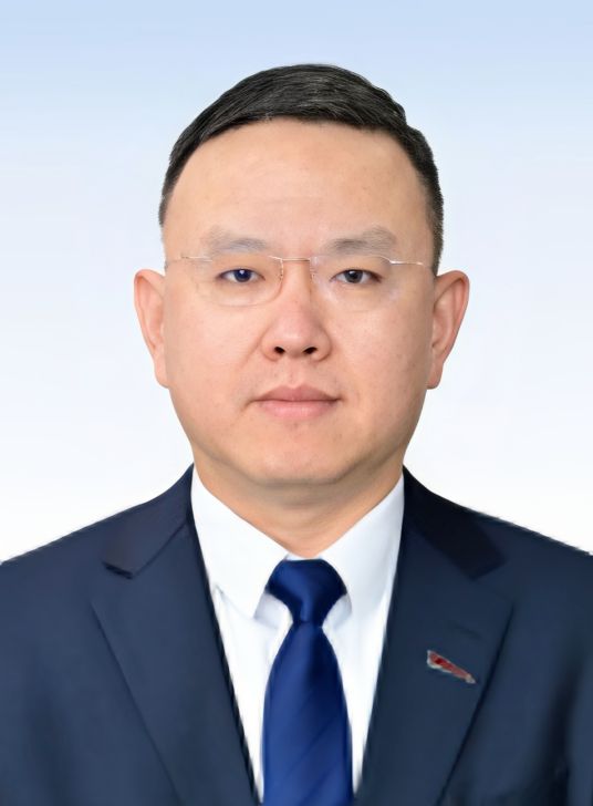 中央组织部决定，刘敬山、高璞履新