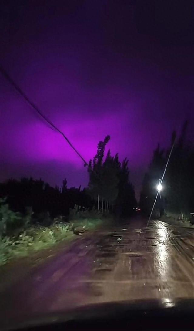 济南雨后现“紫色夜空”，气象部门回应