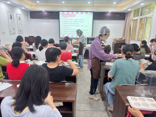 体验烘焙师，甜蜜好时光——海核社区技能培训活动
