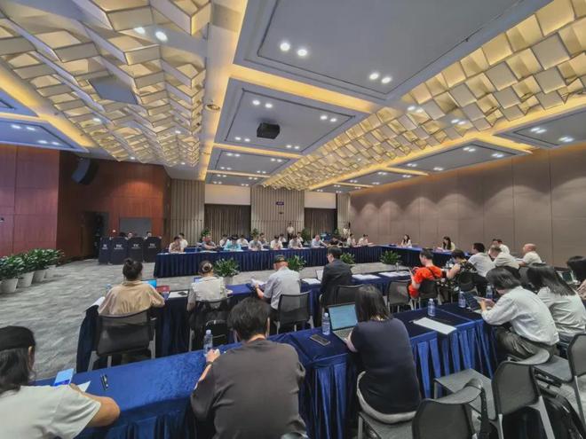 当光伏遇冷，通威为何敢喊“星辰大海”？答案藏在这场股东大会里