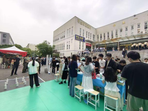 拥抱AI浪潮，益禾堂以政企联动点亮青春创意