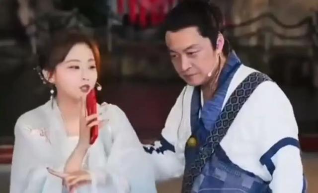 知名演员突然晕倒！后脑着地，发出巨大响声！这病太常见，很多人都轻视了