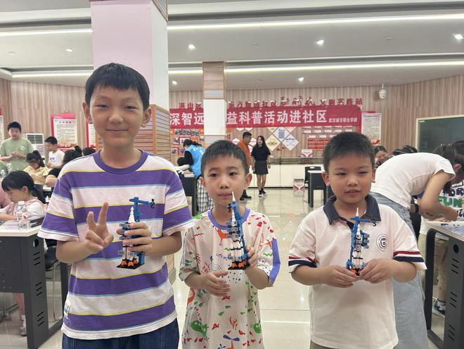 “科技创造·AI引领未来”科技集市嘉年华活动
