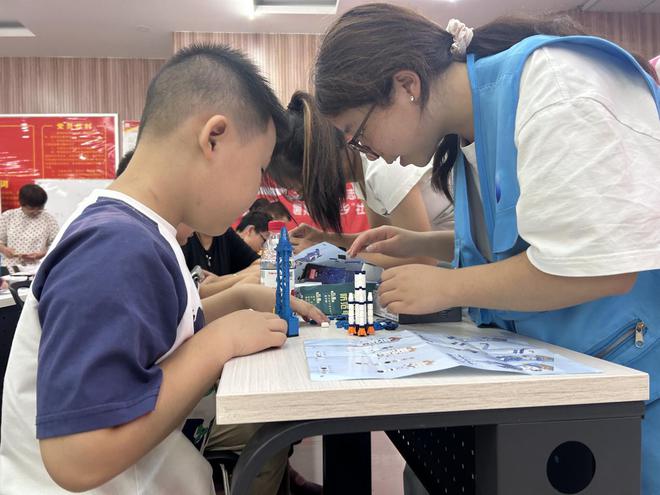 “科技创造·AI引领未来”科技集市嘉年华活动