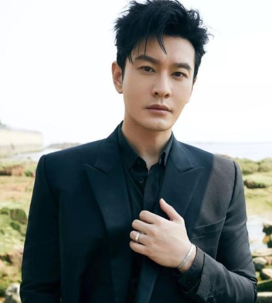 黄晓明前女友叶柯复出开播，产女后首秀在线破10万